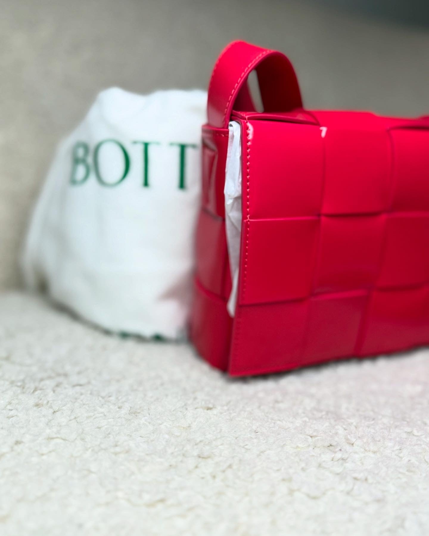 Bottega Veneta Cassette Plain In