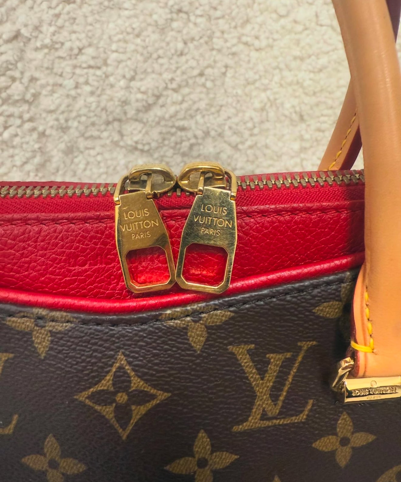 Louis Vuitton Pallas MM