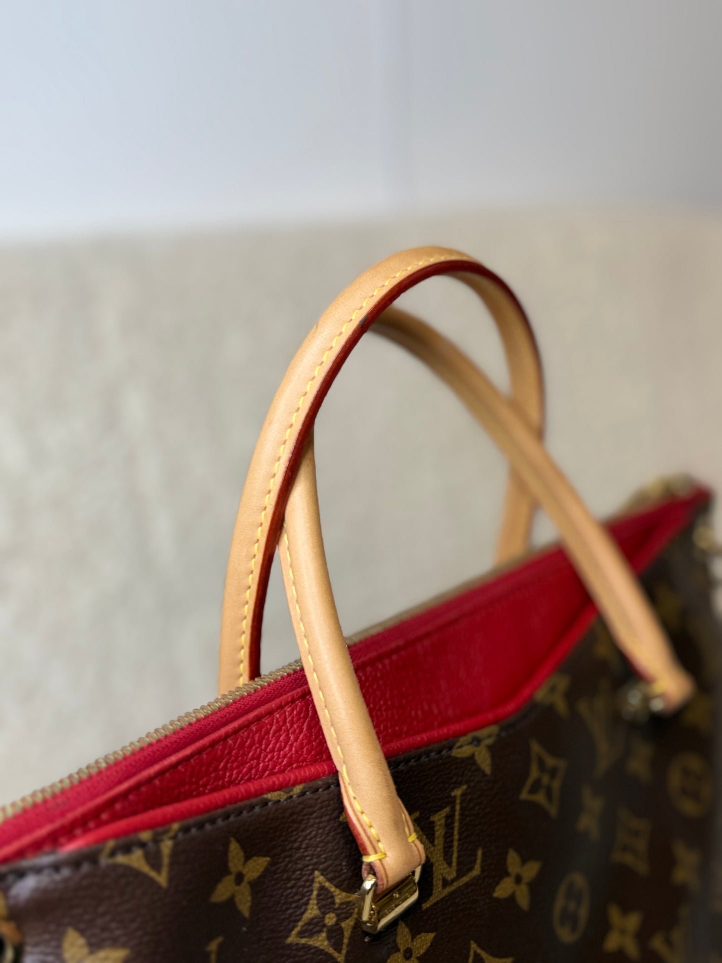 Louis Vuitton Pallas MM