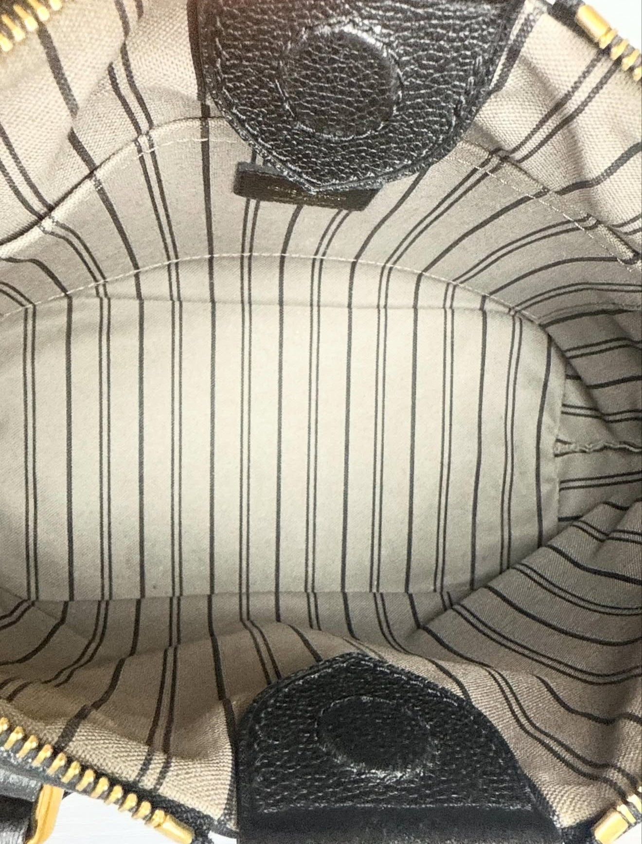 Louis Vuitton Mazarine pm