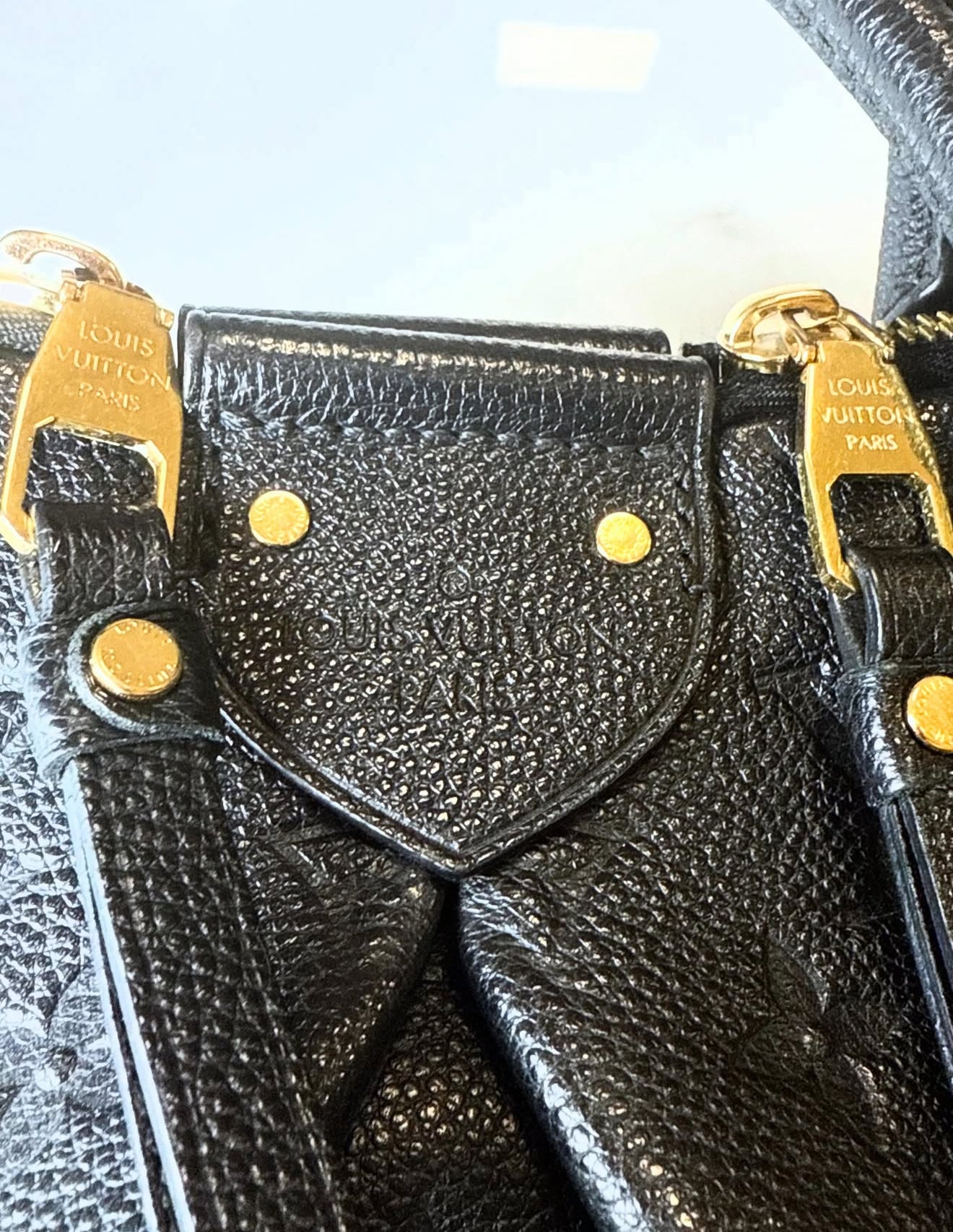 Louis Vuitton Mazarine pm