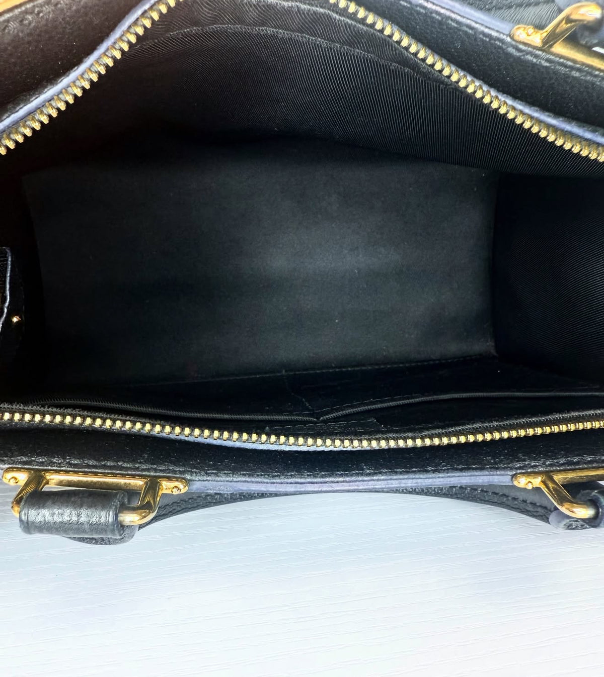 Louis Vuitton Sully