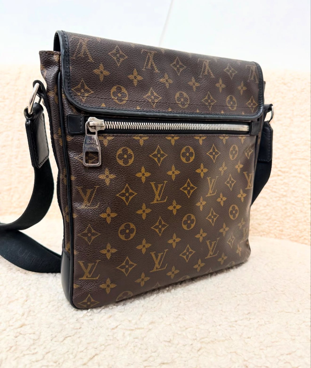 Tracolla Louis Vuitton Macassar MM