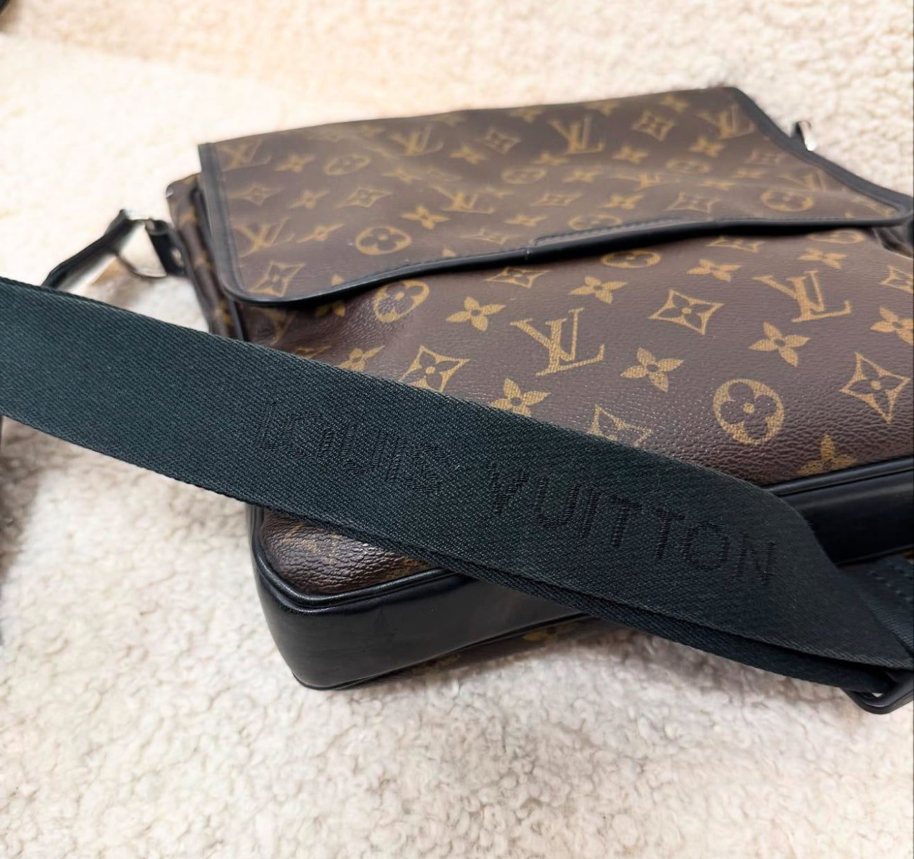 Tracolla Louis Vuitton Macassar MM