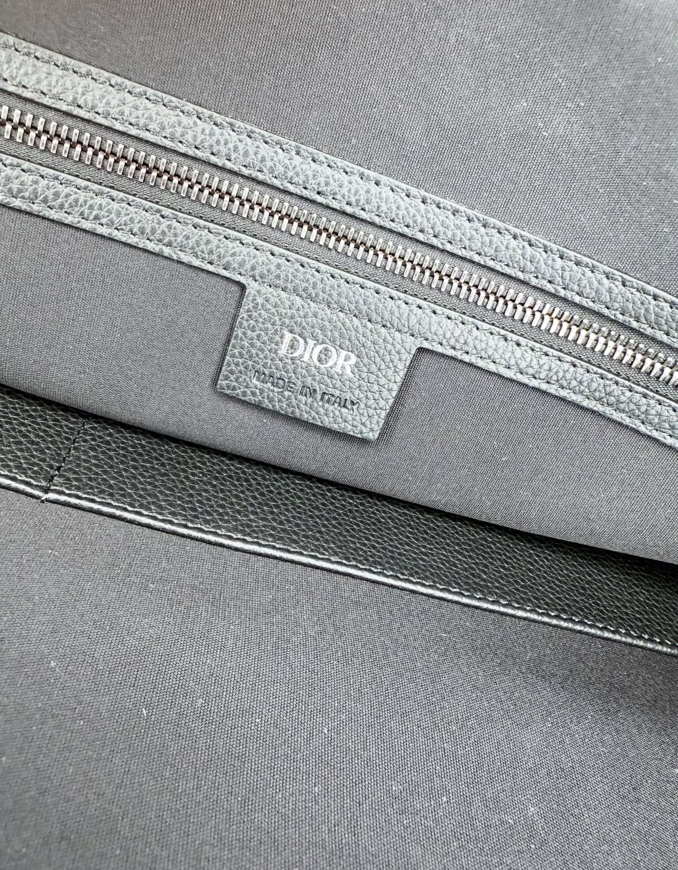 Dior valigetta 24h