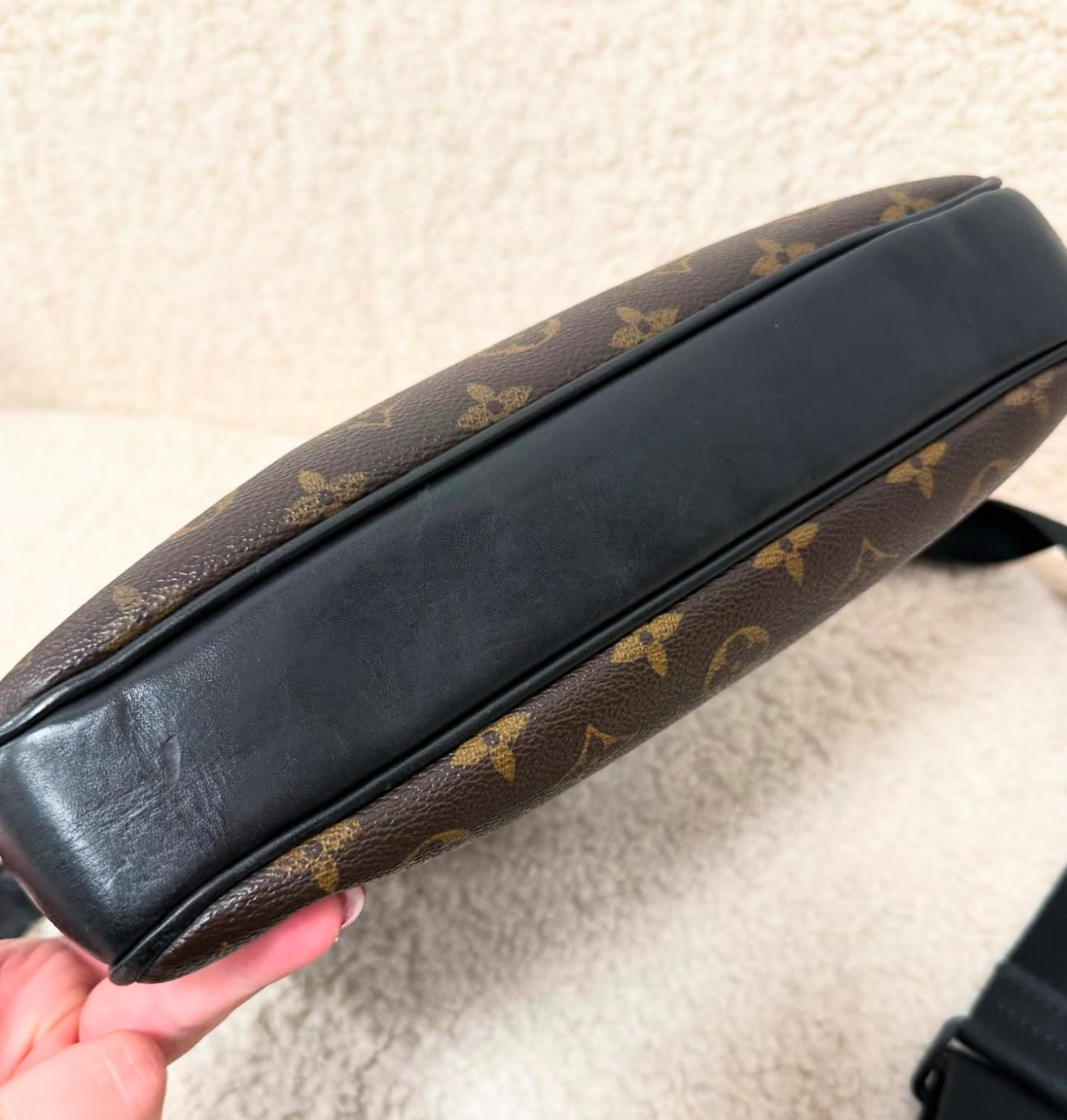 Tracolla Louis Vuitton Macassar MM