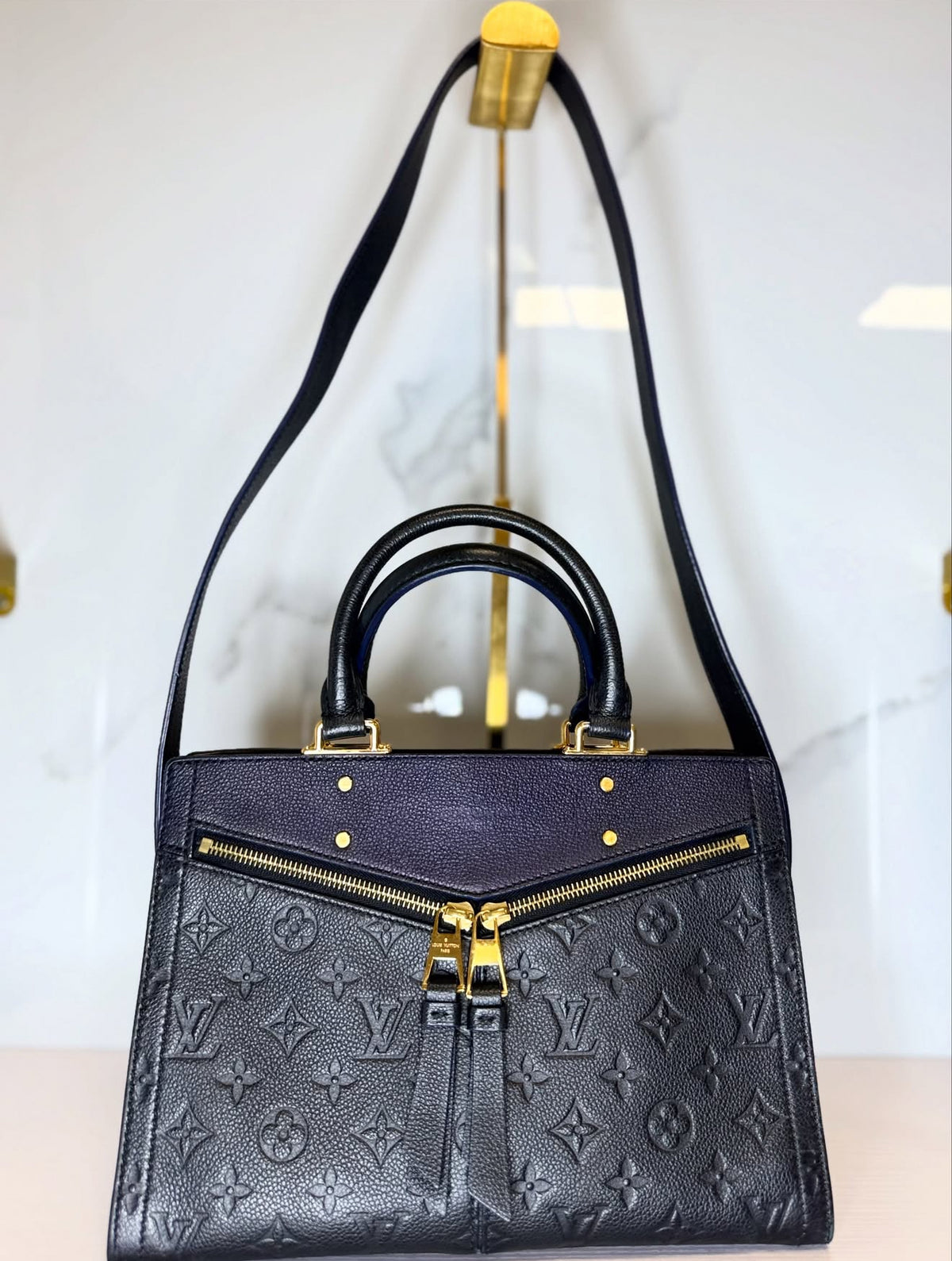 Louis Vuitton Sully