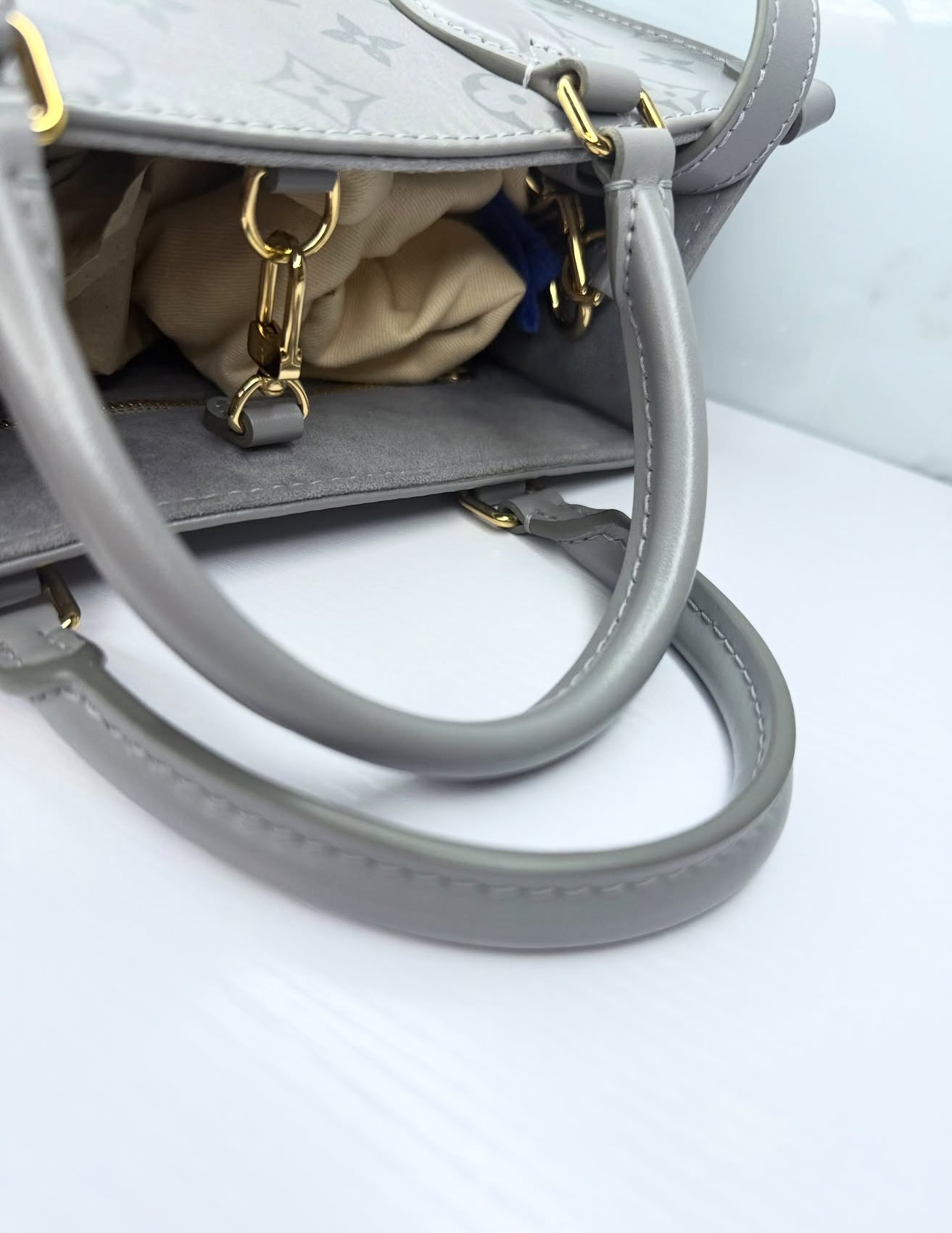 Louis Vuitton On The Go PM