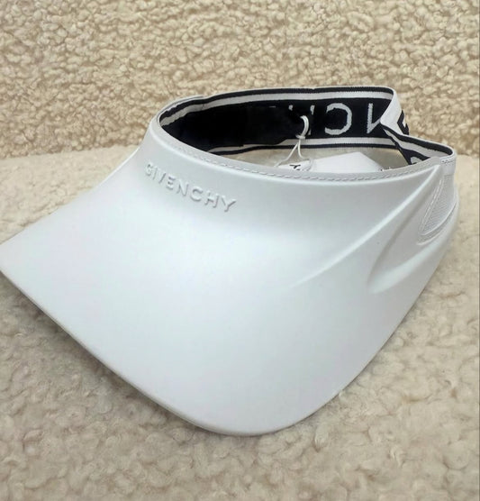 Visiera Givenchy