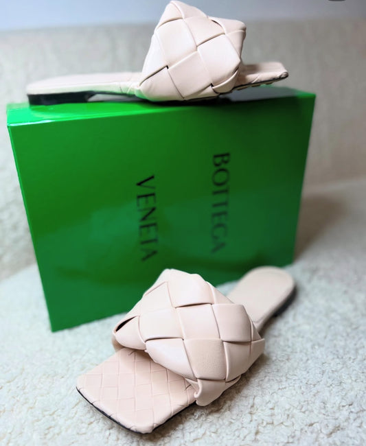Ciabattina Bottega Veneta